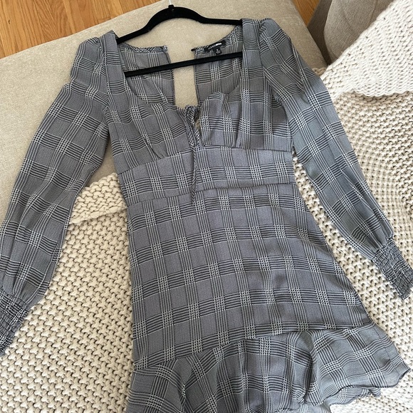 Plaid minidress size S worn once - Picture 2 of 2